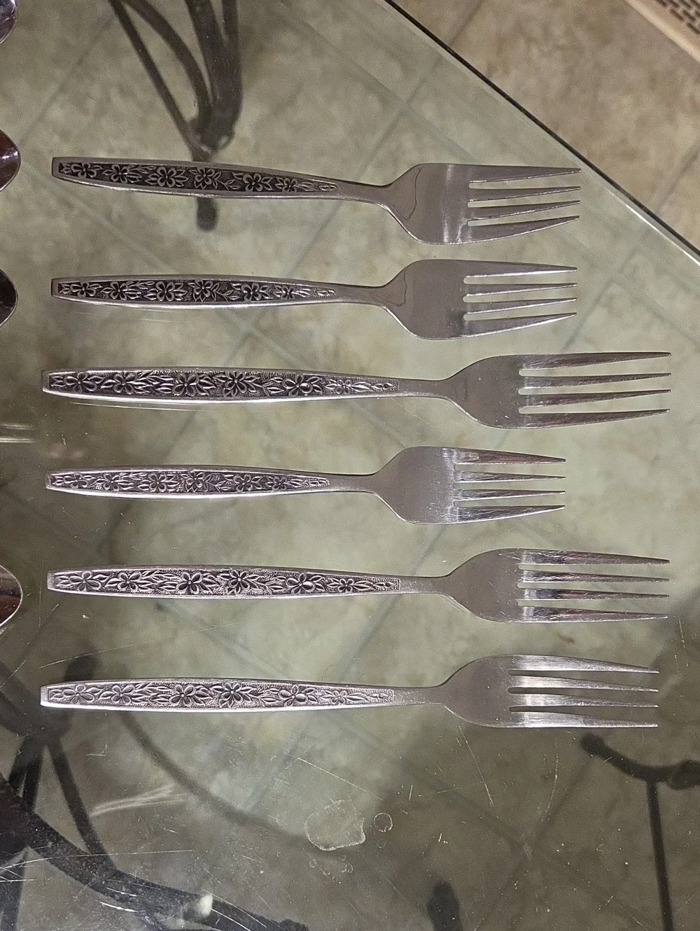 Vintage Rogers La Spana by Stanley Roberts 18 Piece Stainless Flatware Set